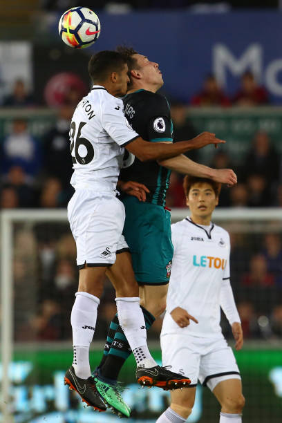 竞争激烈的 竞争激烈的